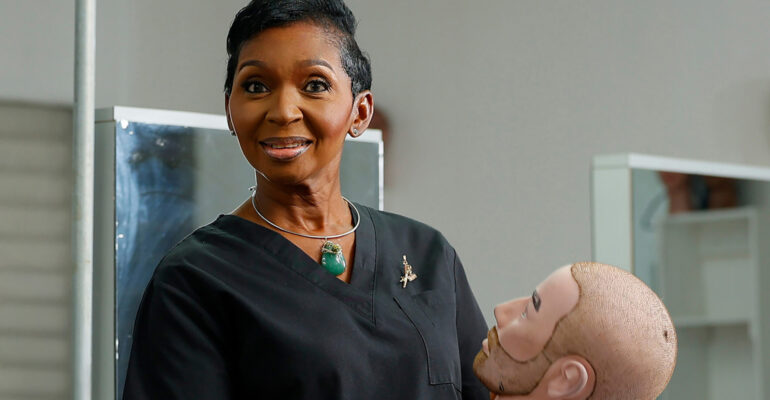Lucretia cut-edit (website ratio crop)